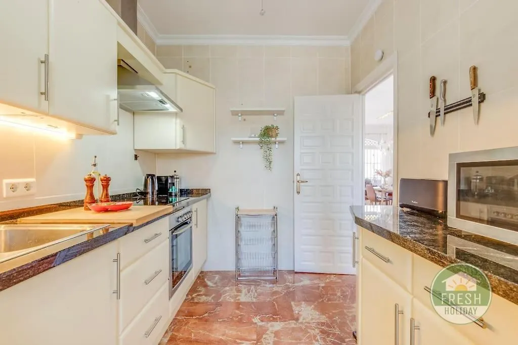 Casa Cielo Azul - Only 10 Mins Walk To Everything! Nerja Apartment